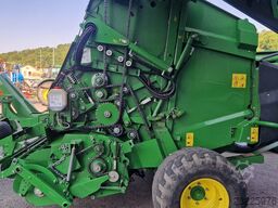 John Deere V451M