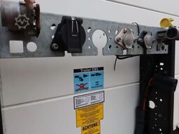 System Trailer N/A N/A City trailer Schuifzeil +Dhollandia 250...