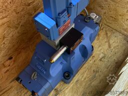 MOOG D665-5703 + D661-5623C