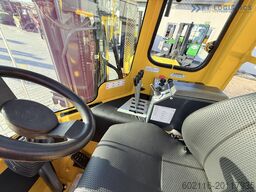 Combilift C3000 GAS TRIPLEX 7600MM FREE-LIFT