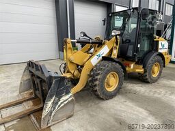 CAT 906M (7164)