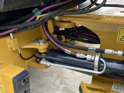 CAT 906M (7164)