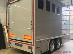 TT XL 3-4 Pferde Wohnung, Dusche