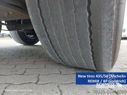 Schmitz Cargobull Curtainsider Mega