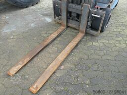 LINDE E35L-01, Traglast 3.500kg., Hubhöhe 3.750mm