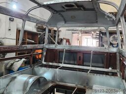 MERCEDES-BENZ Vorgänger Sprinter O 319 Samba mit Faltdach AC