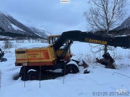 Åkerman H7M wheeled excavator with bucket