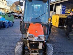 Kubota B2530
