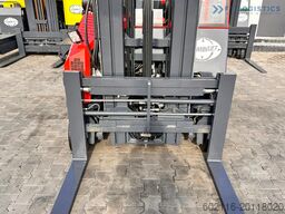 Combilift C3000CB / LPG / TRIPLEX MAST / 5500MM