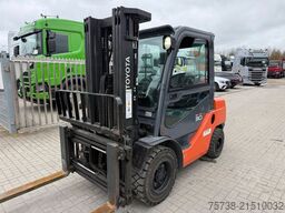 TOYOTA Stapler 02-8FGF30/Kabine/GAS