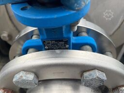 Magyar FOODS / WATER 28000 L, INOX, 1 COMP, spring sus...