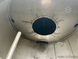 Magyar FOODS / WATER 28000 L, INOX, 1 COMP, spring sus...