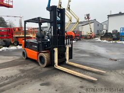 Doosan B50X5 5T 6m Triplex non-marking (1840)