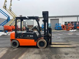 Doosan B50X5 5T 6m Triplex non-marking (1840)