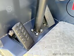 Combilift C3000CB GAS TRIPLEX 4900 FREE-LIFT