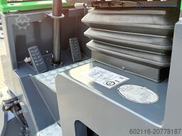 Combilift C4000CB TRIPLEX 5200MM FREE-LIFT TOP 1