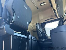 Mercedes-Benz Actros 2542 Bigspace 6x2 / 429 dkm / Navi / NL ...