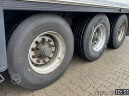 Schmitz Cargobull SKO 24 / Drum brakes / Carrier Vector 1550 / Pa...