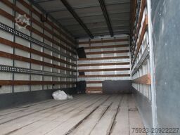 MAN TGL 12.220 CLOSED BOX MANUAL GEARBOX 689.000KM