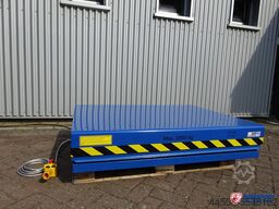 'Pfaff Silberblau' Hubtisch | Hubtisch