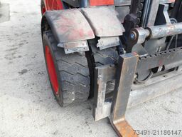 Linde H40D-02 Zwillingsreifen