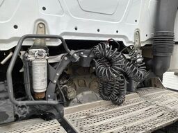 Mercedes-Benz Actros L 1945