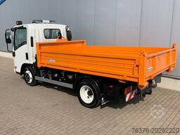 ISUZU NMR Autom.  Abrollkipper + Winterdienst