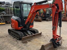 Kubota U 27-4