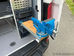 VOLKSWAGEN CRAFTER REGALS. STANDHZG. ZUSATZHEIZUNG NAVI PDC