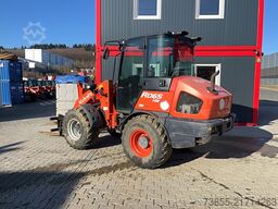 Kubota R065
