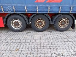 Schmitz Cargobull Curtainsider Standard Staplerhalterung Getränke