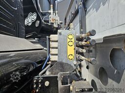 Volvo FH540 8X4 / HMF 28TM KRAN / CRANE / OPRIJ- MACH...