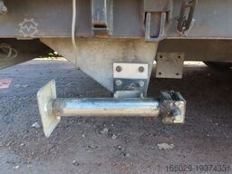 Wiese Planenanhänger