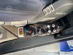 MAN TGA 41.430 8x4 / Hooklift / Containersystem / 4...