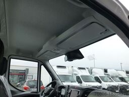 IVECO DAILY 72C18 Schiebeplateu Luftfed Navi