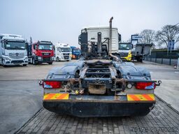 MAN TGS 33.440 BLS - MANUAL - BIG AXLES