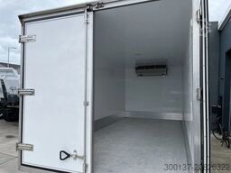 Mercedes-Benz Atego 1725 4x4 Refrigerator Truck