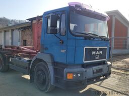 MAN 26.403 6x2 BL Lift & Lenkachse man Pumpe