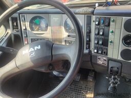 MAN 26.403 6x2 BL Lift & Lenkachse man Pumpe