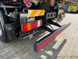 MERCEDES-BENZ AXOR 1829 Kehrmaschine BUCHER