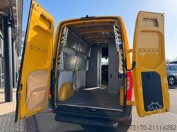 Mercedes-Benz eSprinter 312 DHL Regal KEP-Ausbau