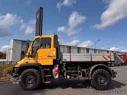 Mercedes-Benz Unimog U300 4x4 Vario-Pilot