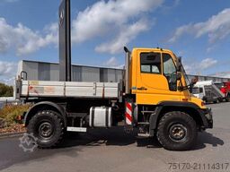 Mercedes-Benz Unimog U300 4x4 Vario-Pilot