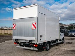 RENAULT Master XDD 170PS Koffer 8 PAL LBW