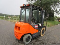Doosan D25S-5 -Triplex-Freihub 4,75m + Seitenschieber