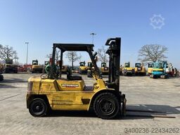 Mitsubishi FG40