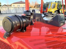 Combilift C3000CB GAS TRIPLEX 4900 FREE-LIFT