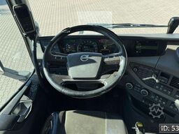 Volvo FH16 750 Globetrotter XL, Euro 6, 8x4 / Hydraul...