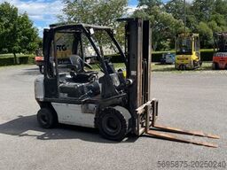 NISSAN Uni Carriers 25