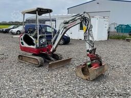 TAKEUCHI TB 216 POWERTILT
